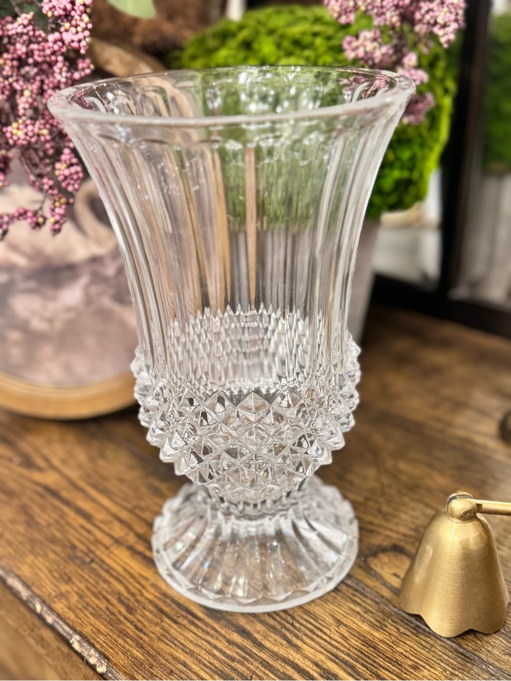 CRISTAL D'ARQUES - DURAND "Longchamp" Footed Clear Cut Crystal Flower Vase 9”